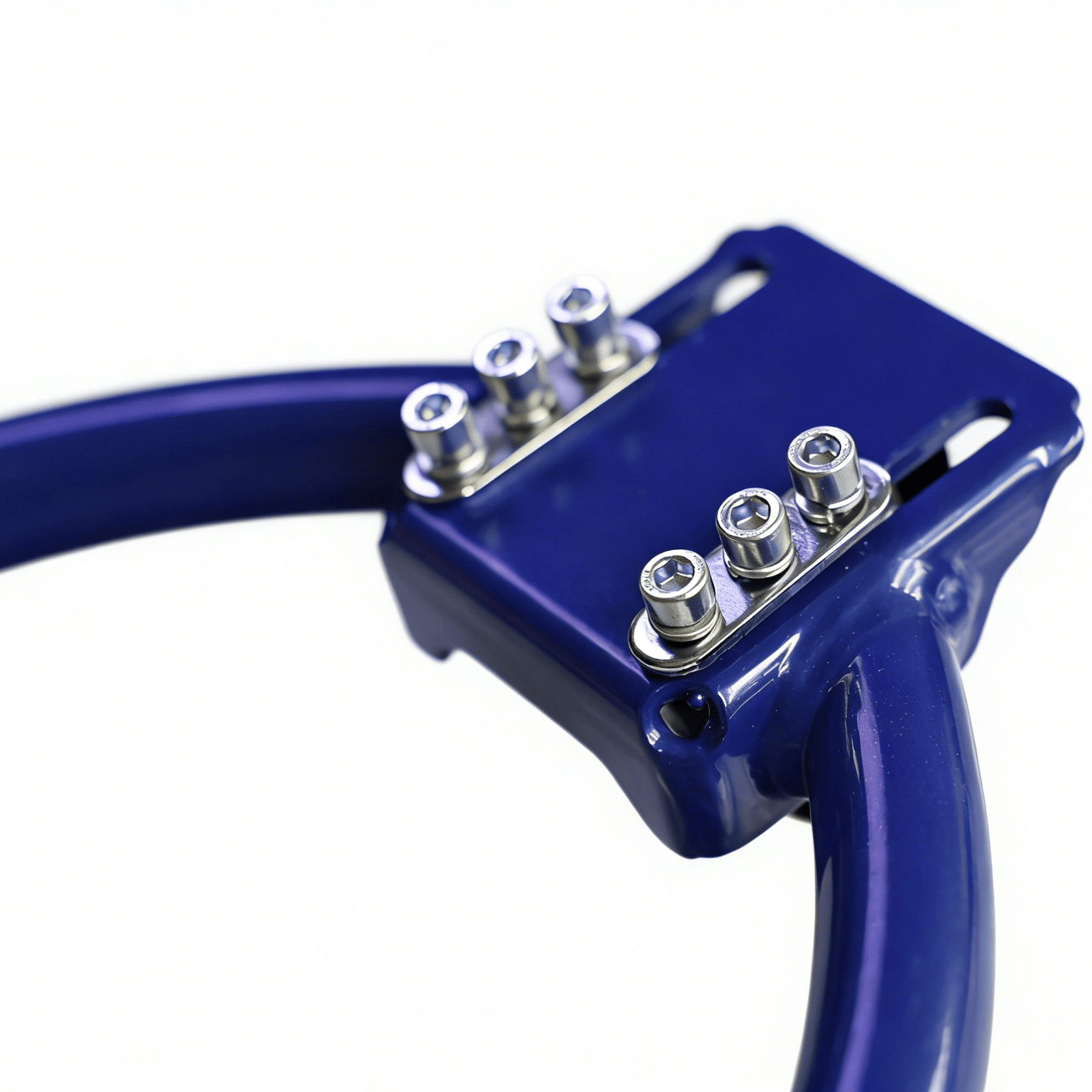 Porsche Cayenne & VW Touareg Tubular Upper Control Arms – Lift Geometry Correction - OverlandtrekLift Suspension SystemOverlandtrekOT-UNI-LK-UCAPorsche Cayenne 955/957 Gen 1 (2002–2010) tubular upper control arms – installed front suspension detail