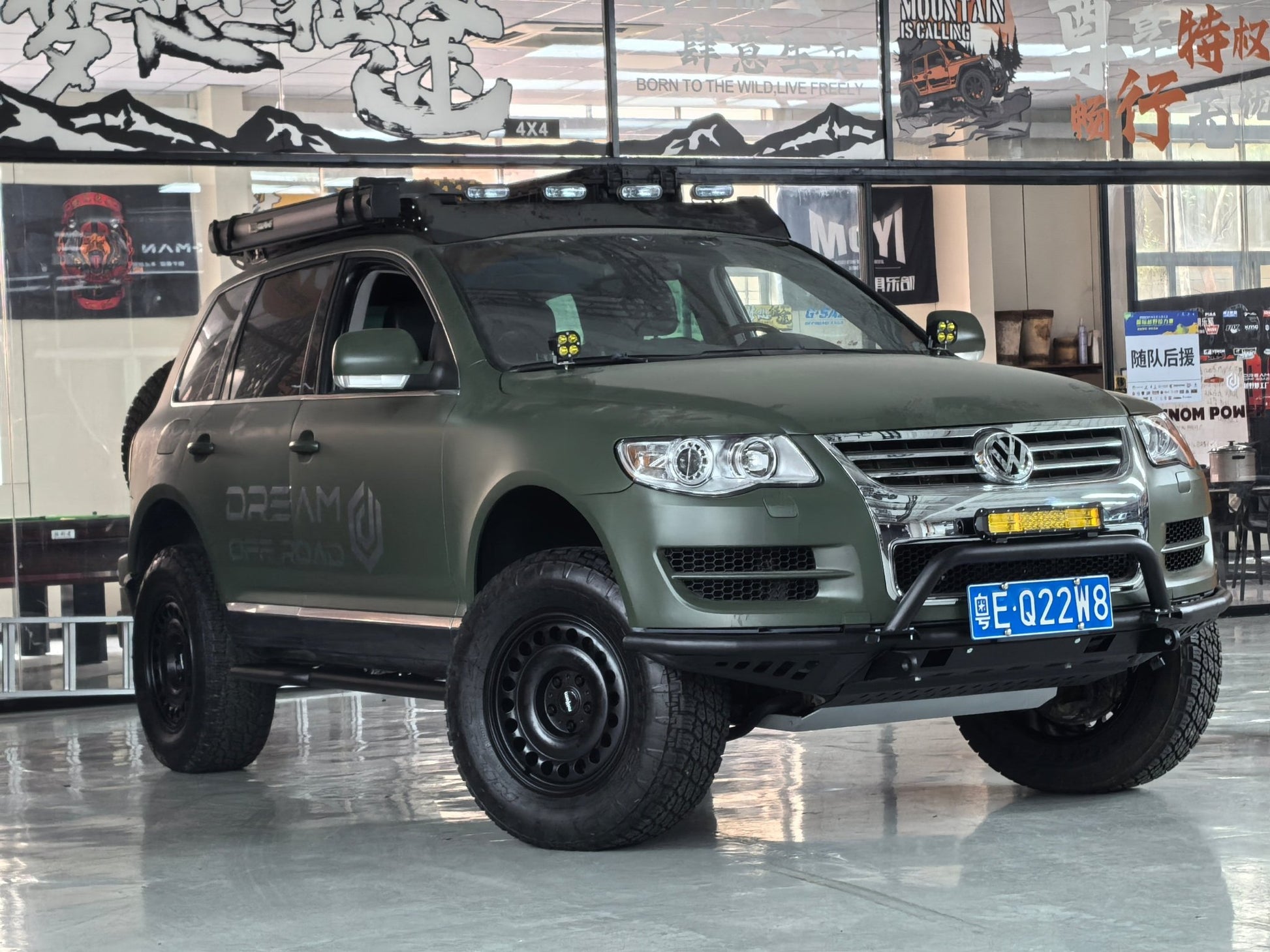 VW Touareg bull bar 2008-2010 Premium Front Bumper - OverlandtrekFront BumperOverlandtrekOT-TRG-FB-BBVW Touareg bull bar 2008-2010 Premium Front Bumper - Overlandtrek  Front Bumper
