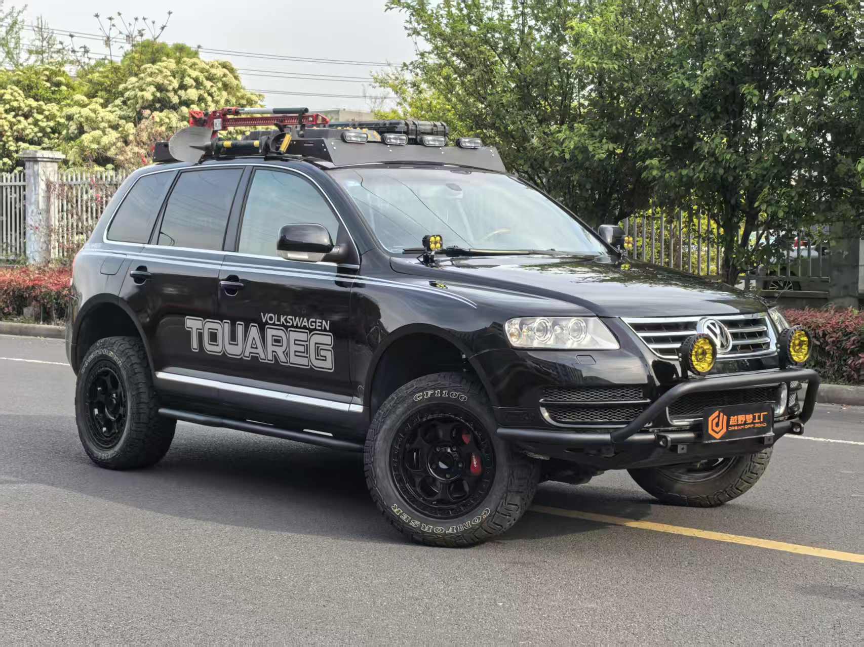 VW Touareg Bull Bar Front Bumper (2002–2007) - OverlandtrekFront BumperOverlandtrekOT-TRG-FB-BB02VW Touareg Bull Bar Front Bumper (2002–2007)
